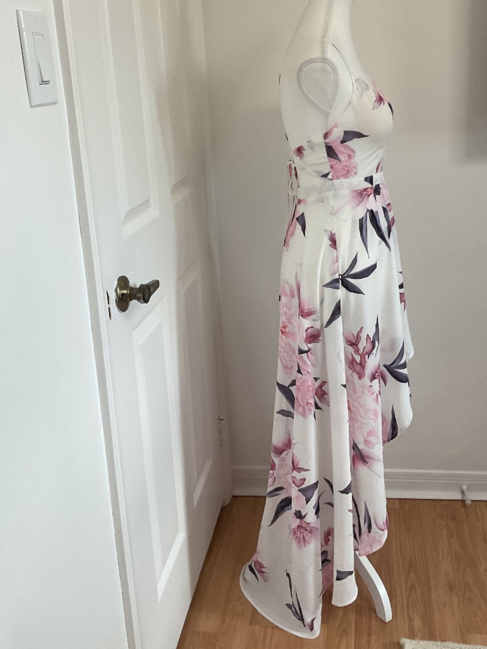 ✨Chelsea Floral High Low Dress from Honey’s - size S - Picture 5 of 8